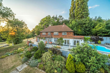 7.3 acres of House with Land for sale in Bromley and Biggin Hill