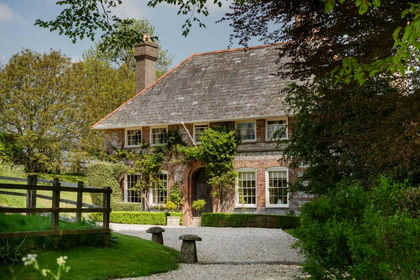 8 acres of House with Land for sale in Athelhampton and Puddletown