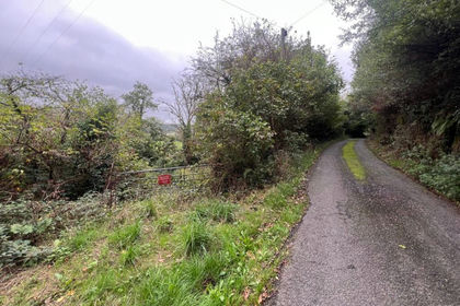 Cheap Land for sale in Manordeifi