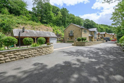1.7 acres of House with Land for sale in Calder Valley