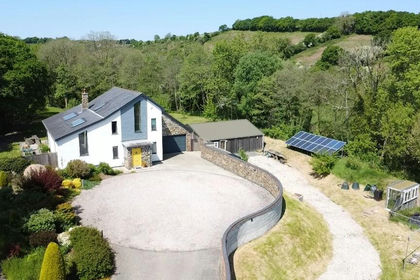 5.8 acres of House with Land for sale in Stokeclimsland