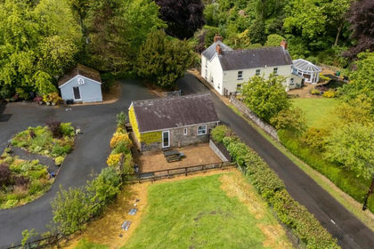 2 acres of Farmhouse for sale in Llanfihangel Aberbythych