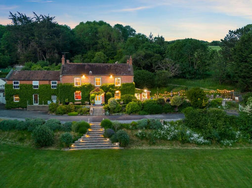 2 acres of Country Home for sale in Brent Knoll