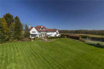 6.9 acres of House with Land for sale in Farnley