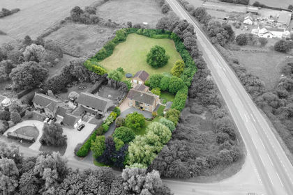 1.3 acres of House with Land for sale in March