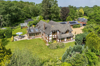2.4 acres of House with Land for sale in Doddington and District