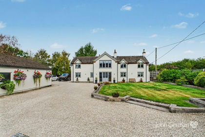 3.1 acres of Land for sale in Church Broughton