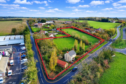 2 acres of House with Land for sale in Aston cum Aughton