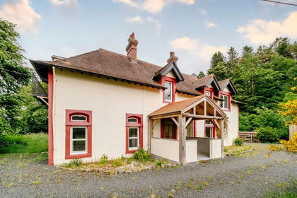 7.5 acres of House with Land for sale in Berwickshire, Roxburgh and Selkirk
