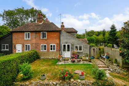 2.8 acres of House with Land for sale in Stanford