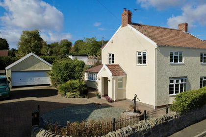 1.5 acres of House with Land for sale in Otterhampton