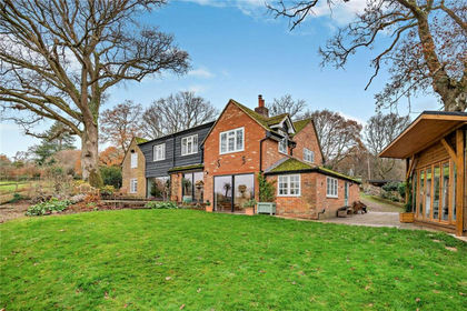 2 acres of Land for sale in Thatcham