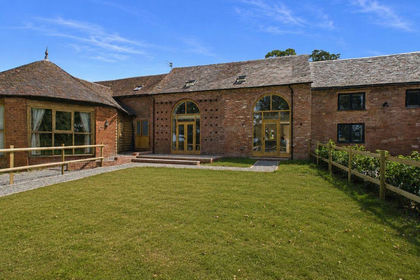 Barn Conversion for sale in Boningale