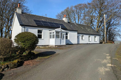 17 acres of Cottage for sale in Paisley and Renfrewshire South