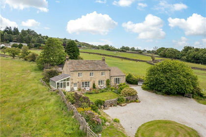 7.8 acres of Farmhouse for sale in High and Low Bishopside