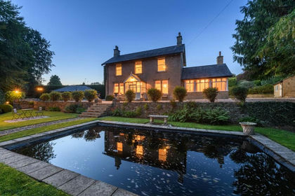 1 acre of House with Land for sale in Corbridge