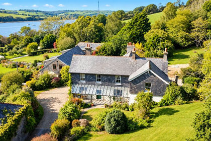 1.7 acres of Farmhouse for sale in Bere Ferrers