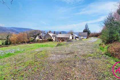 2 acres of House with Land for sale in Llanrwst