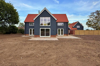 1.3 acres of House with Land for sale in Roydon