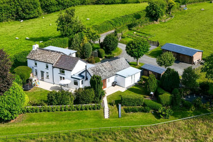 1.5 acres of House with Land for sale in Treflys
