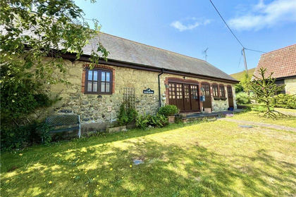 Land for sale in Chillerton and Gatcombe