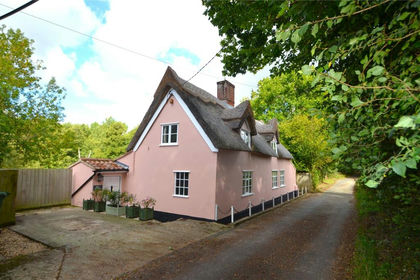 1.9 acres of Cottage for sale in Sternfield