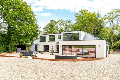 1 acre of House with Land for sale in Burghclere