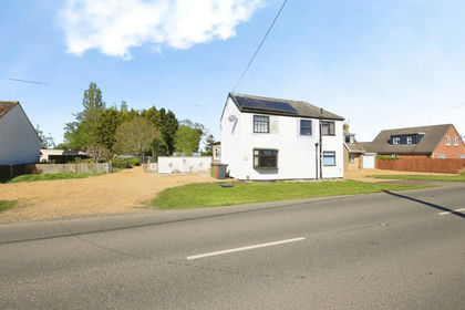 1.3 acres of House with Land for sale in Newborough
