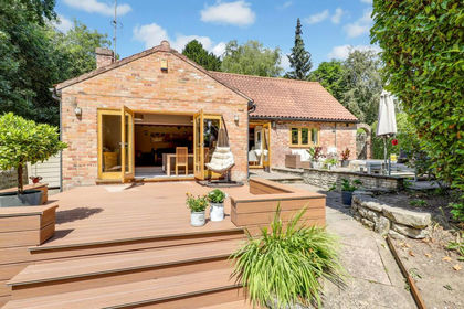 Barn Conversion for sale in Thurgarton