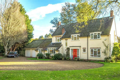 1.8 acres of House with Land for sale in Finchampstead