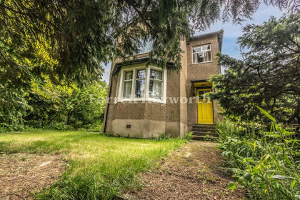 3.9 acres of House with Land for sale in Barton