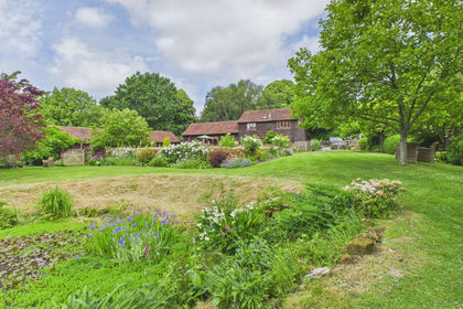 Barn Conversion for sale in Lower Beeding