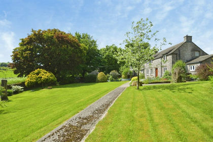 1.1 acres of Cottage for sale in Blackwell in the Peak