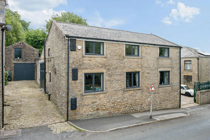 Barn Conversion for sale in Rossendale and Darwen
