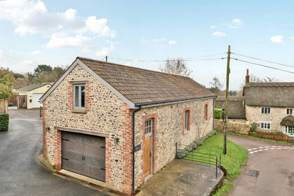 Land for sale in Chardstock