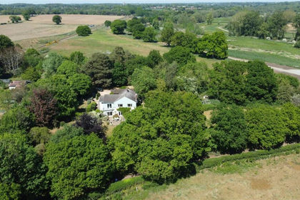 1.5 acres of House with Land for sale in Farnham