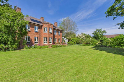 1 acre of House with Land for sale in Huish Episcopi