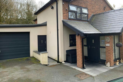 1.9 acres of Land for sale in Ashton-under-Lyne