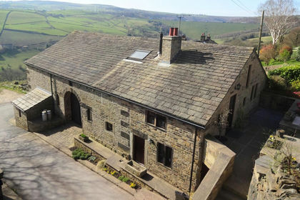 12 acres of Cottage for sale in Ripponden