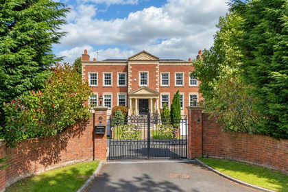 1.2 acres of House with Land for sale in Ponteland