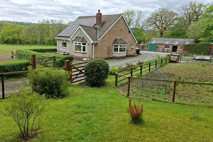 14 acres of Smallholding for sale in Llanfair-ar-y-bryn
