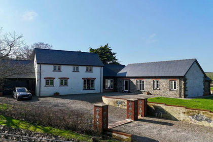 Barn Conversion for sale in Burton