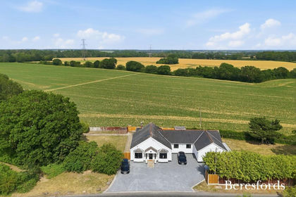 1.8 acres of House with Land for sale in Cressing