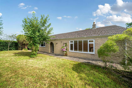 1.3 acres of House with Land for sale in Wincanton
