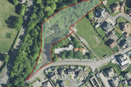 1.3 acres of Development Land for sale in Aberaman South