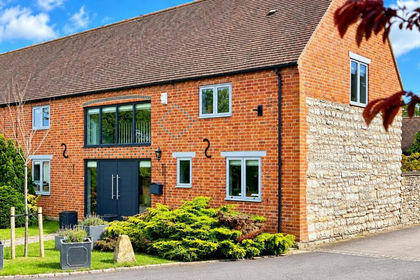 Barn Conversion for sale in Bidford-on-Avon