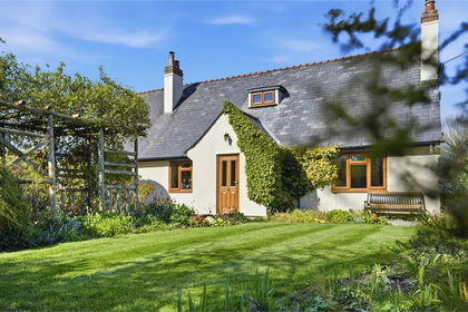 1.5 acres of Cottage for sale in Gawsworth
