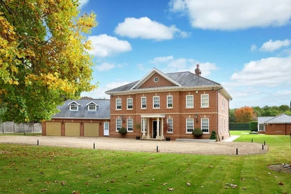 1.4 acres of House with Land for sale in Gerrards Cross