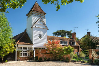 Barn Conversion for sale in Bisham