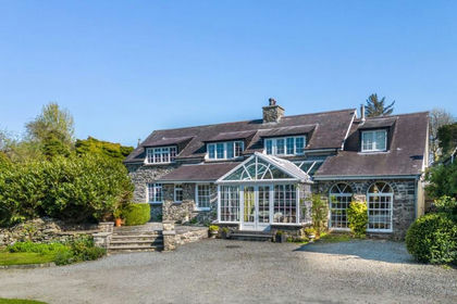 5 acres of Smallholding for sale in Llanrhystyd